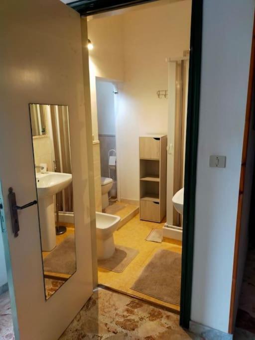 Casa Vacanza "Il Cortiletto" Шака Екстериор снимка